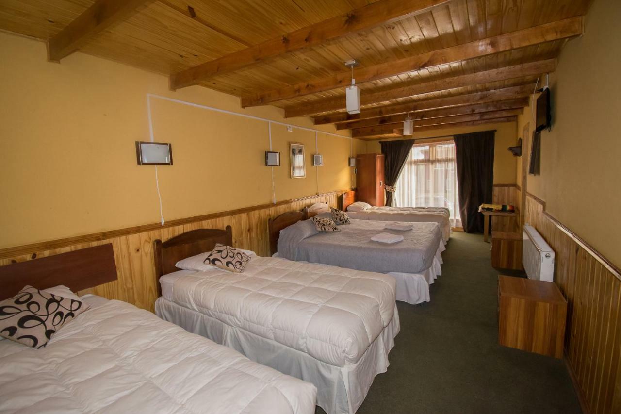 Hostal Alcazar Puerto Natales Exterior photo
